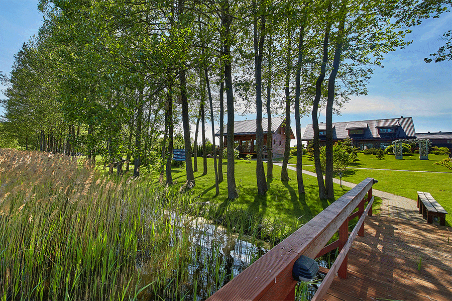 Vila Viesai - sodybos nuoma Trakų r. Vaizdas iš ežero pusės