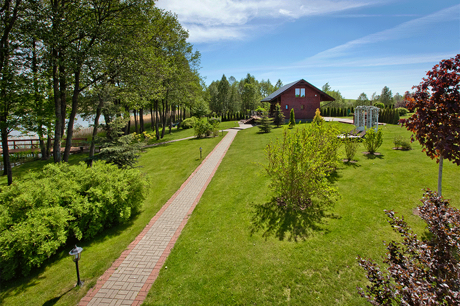 Vila Viesai - sodybos nuoma Trakų r. Kelias link Pirties namuko ežero pakrantėje